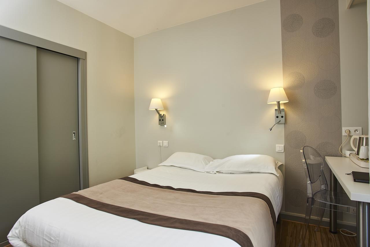 Logis Hotel De La Bruyere Pouzauges Luaran gambar